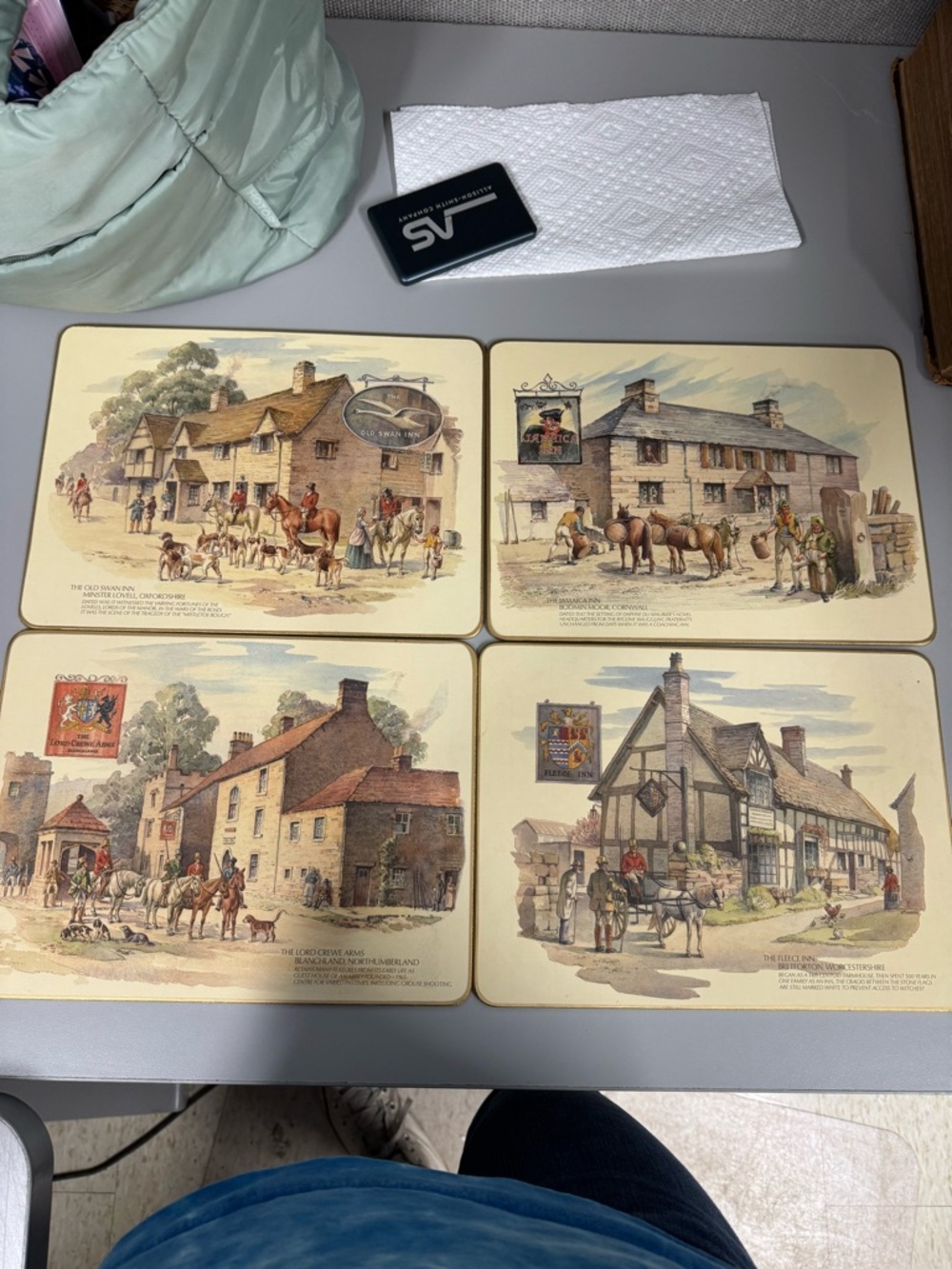 Vintage Country Inn Placemats Set in Beige - 4 Pack